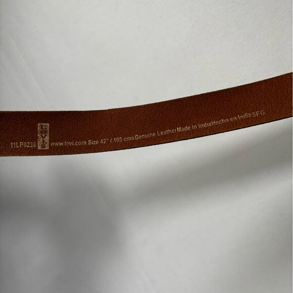 Levi’s Men’s Tooled and Braided Stitched Brown Leather Belt Western Hippy - Picture 11 of 11